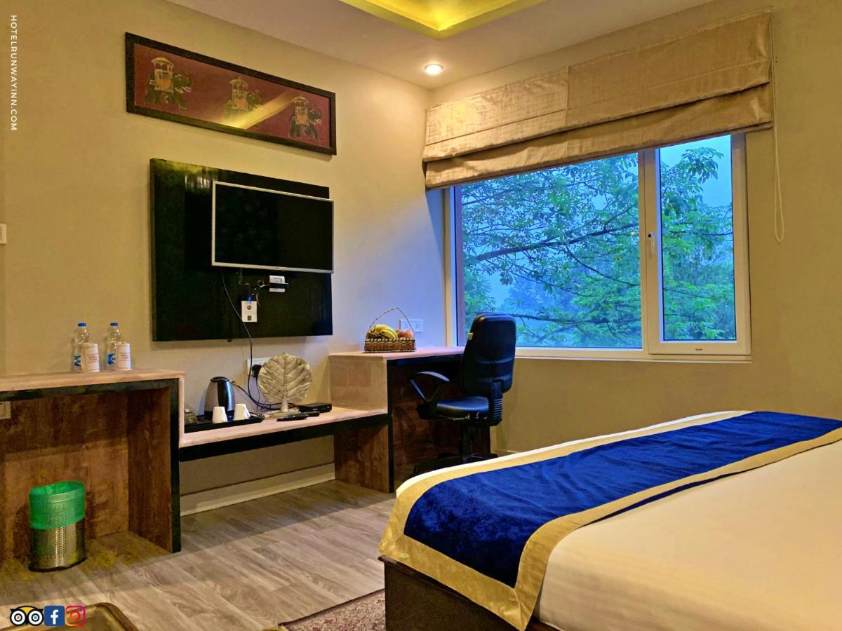 Hotel Runway Inn Pura Raghunath Exterior photo