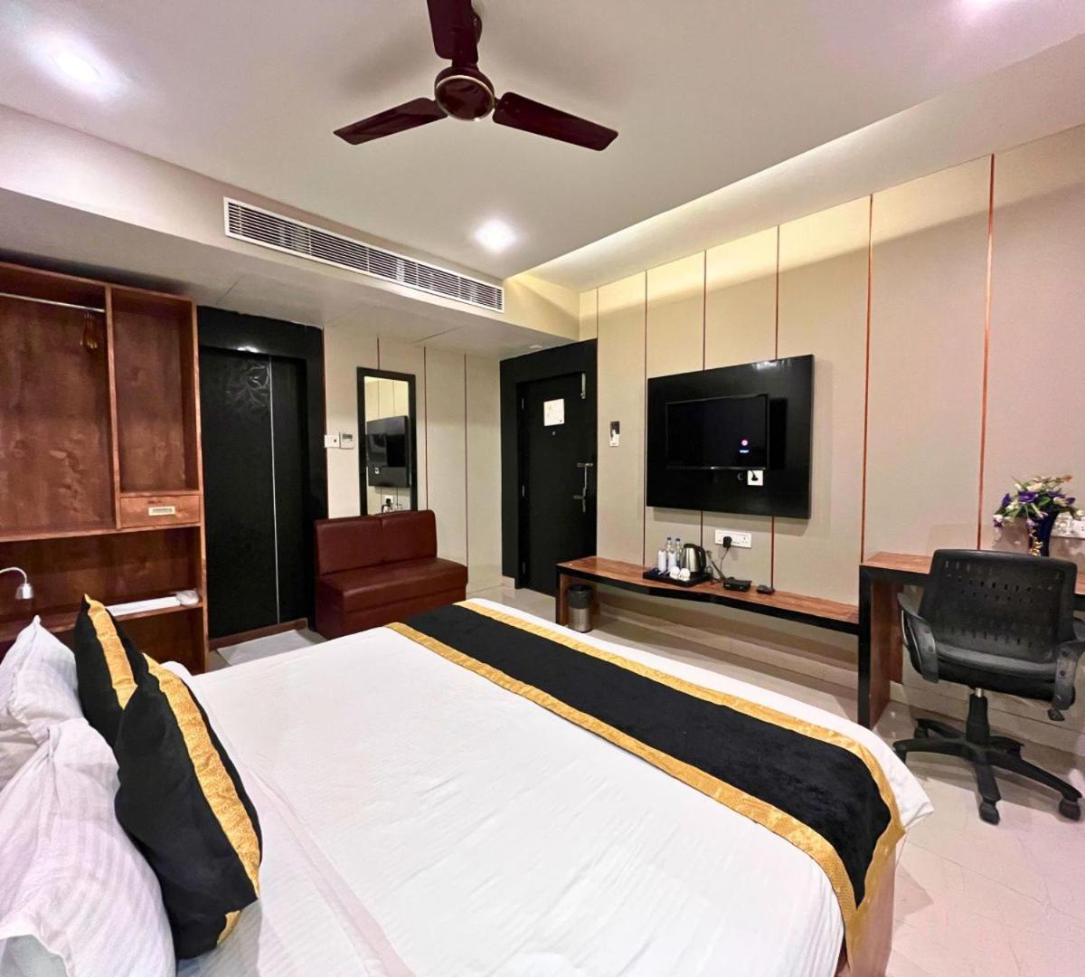 Hotel Runway Inn Pura Raghunath Exterior photo