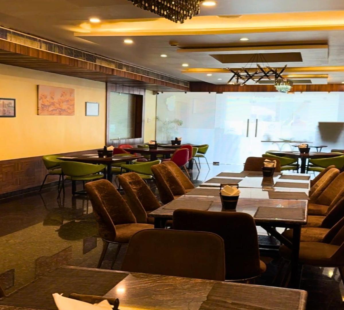 Hotel Runway Inn Pura Raghunath Exterior photo
