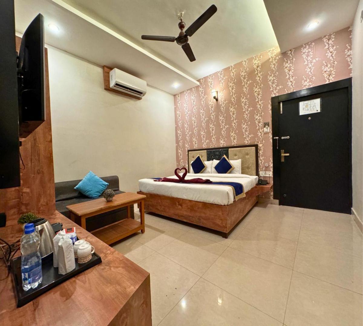 Hotel Runway Inn Pura Raghunath Exterior photo